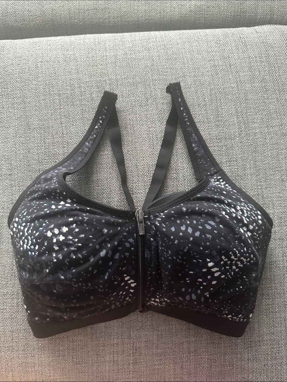Victoria's Secret Black Speckle Front-Zip Sports Bra